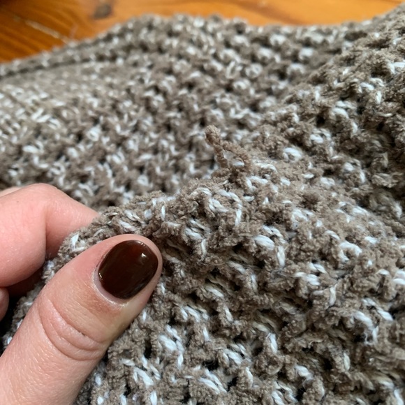 American eagle sweater - Picture 2 of 2